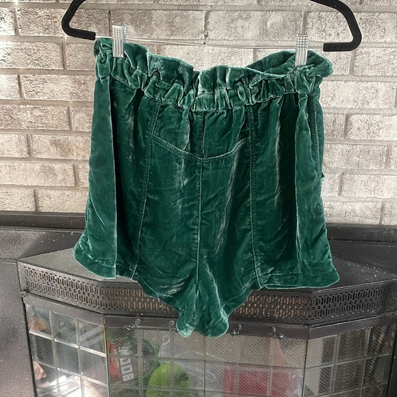 NWOT Free People At First Sight Velvet Shorts - Picture 7 of 7
